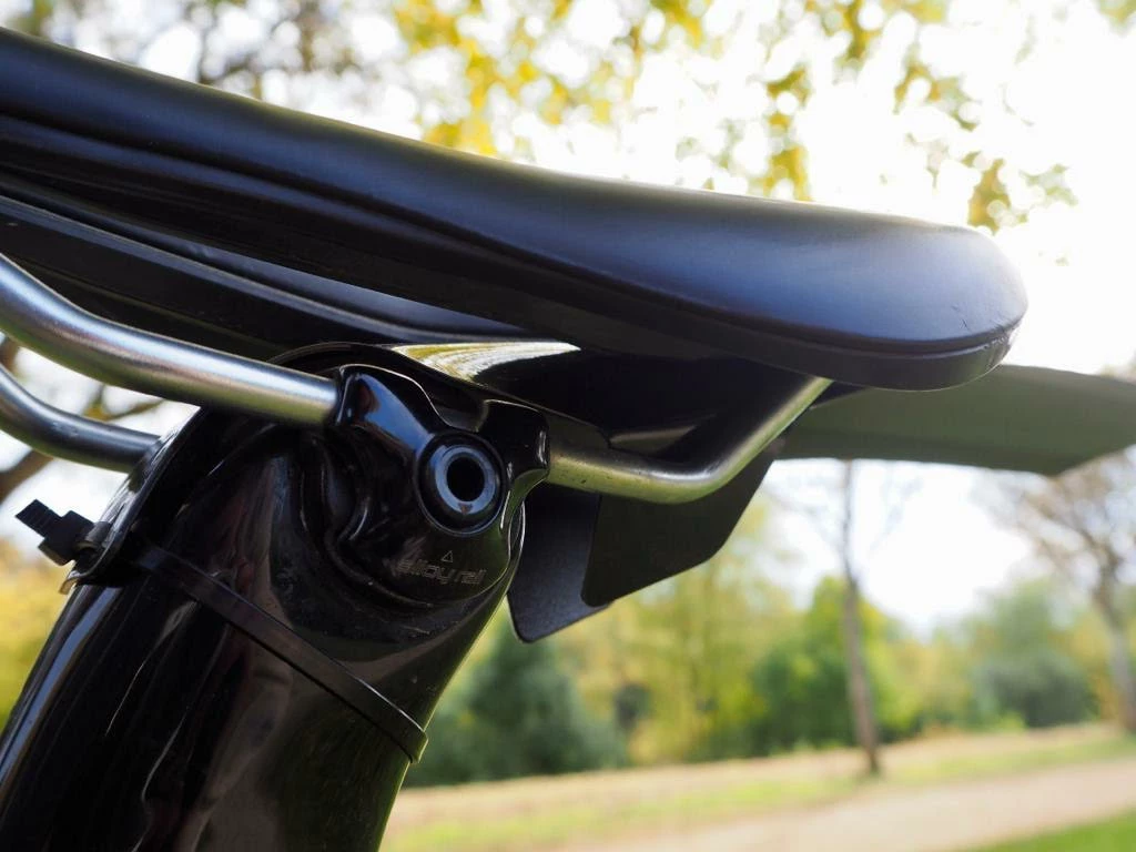 Garde Boue Fixation Selle Vélotafeur 5 Garde Boue Fixation Selle Vélotafeur – Image 4