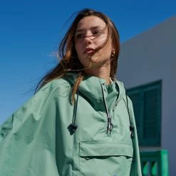 Le Temps Des Grenouilles Poncho De Pluie ADULTE - Coloris Unis 21 Le Temps Des Grenouilles Poncho De Pluie ADULTE - Coloris Unis -Antivols Vélo Soldes Boutique cape de pluie recyle vert pastel femme homme temps des grenouilles