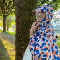 Poncho Le Temps Des Grenouilles Imprimé Multicolore -Antivols Vélo Soldes Boutique cape pluie originale femme fleurie fleurs velo